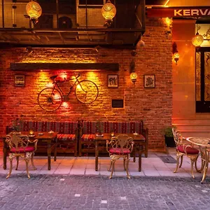  شقة فندقية Kervanchi